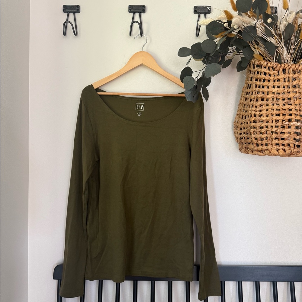 GAP Olive Green Scoop Neck Shirt